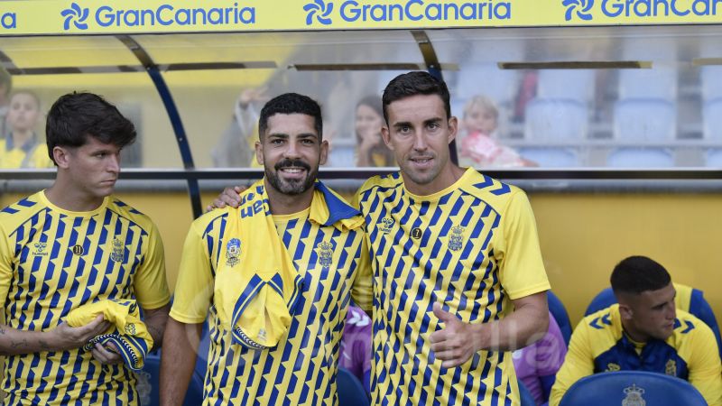 1-1: Las Palmas inicia la era García Fernández con salsa agridulce