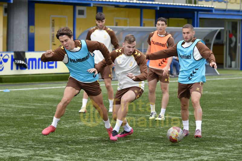 El cuarto encargo de salvación a Juan Manuel: Evitar dos descensos en dos jornadas