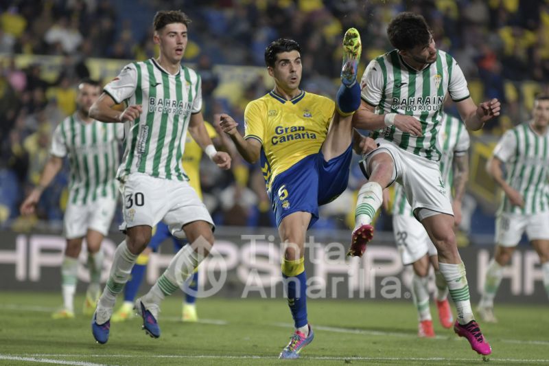 1-2: La UD es capaz de estropear una tarde en 3 minutos