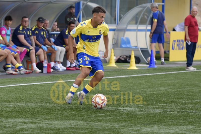 0-1: El ataque de Las Palmas Atlético pincha en hueso ante el Betis B