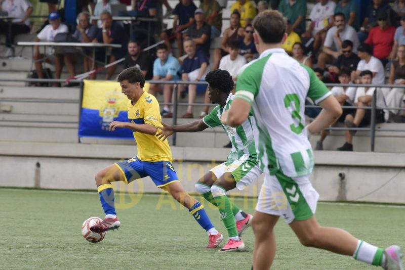0-1: El ataque de Las Palmas Atlético pincha en hueso ante el Betis B