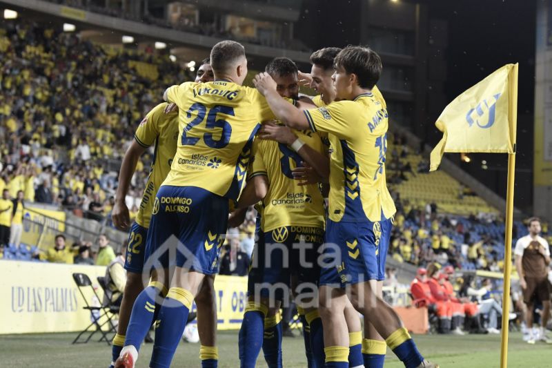 La precisión de Amatucci, gol en propia puerta, 63% de posesión, 20 faltas rivales, ...