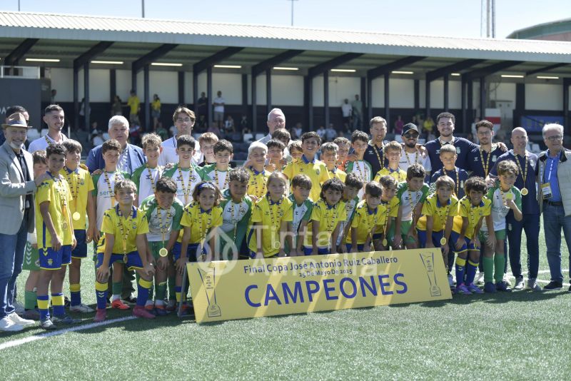 Fotos: La UD Las Palmas gana la Minicopa Ruiz Caballero
