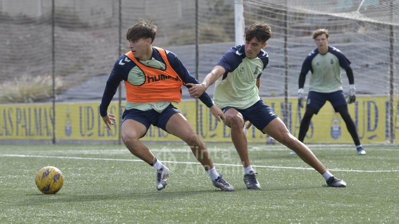 Fotos: Las Palmas C se prepara para reanudar su calendario