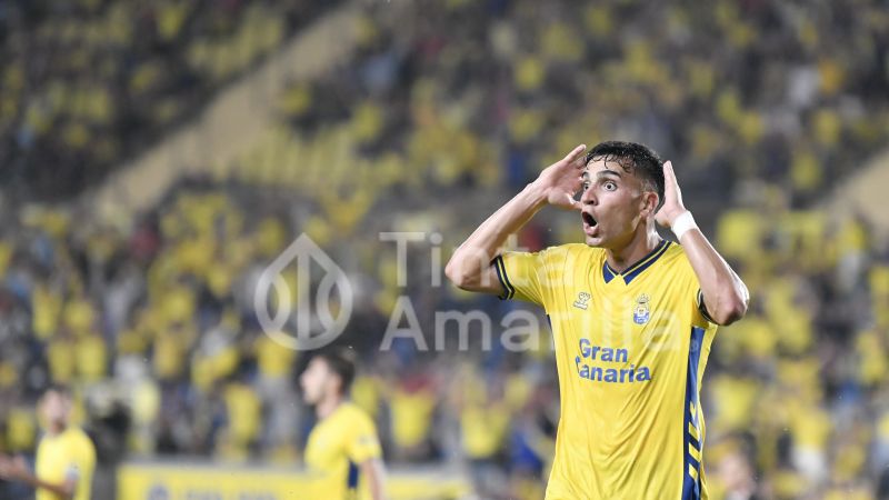 1-1: Las Palmas inicia la era García Fernández con salsa agridulce
