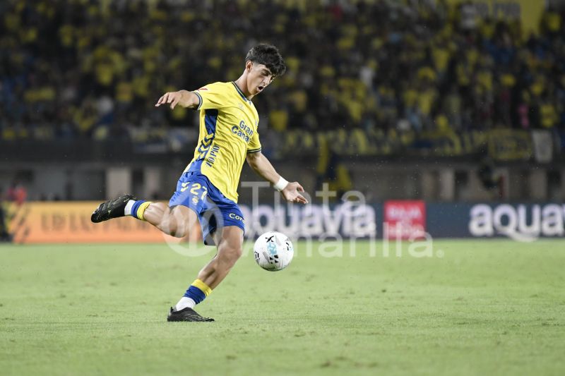 1-1: Las Palmas inicia la era García Fernández con salsa agridulce
