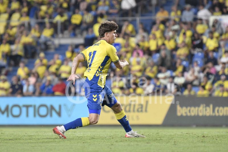 1-1: Las Palmas inicia la era García Fernández con salsa agridulce