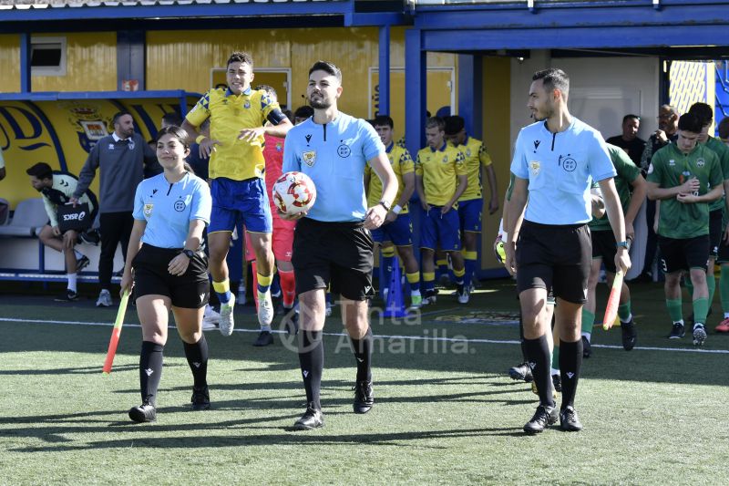Fotos: El juvenil de la UD golea y ya se centra en el Elche