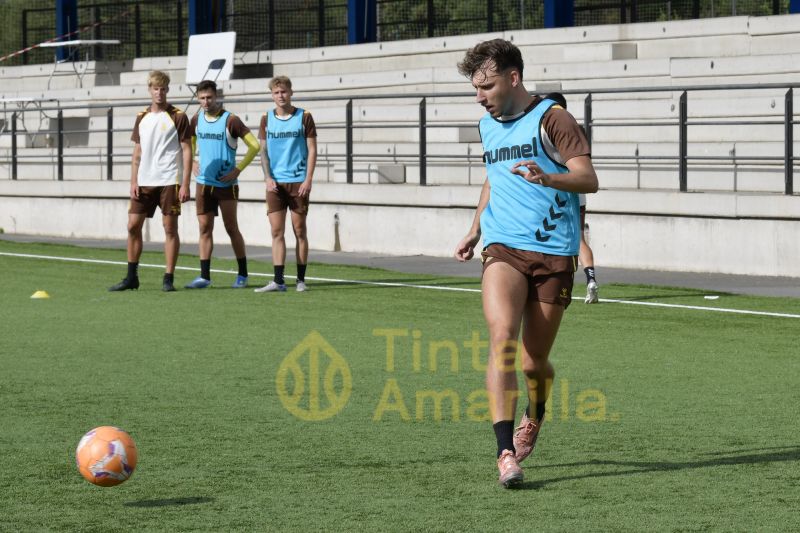 Fotos: Las Palmas C, en compás de espera de una final