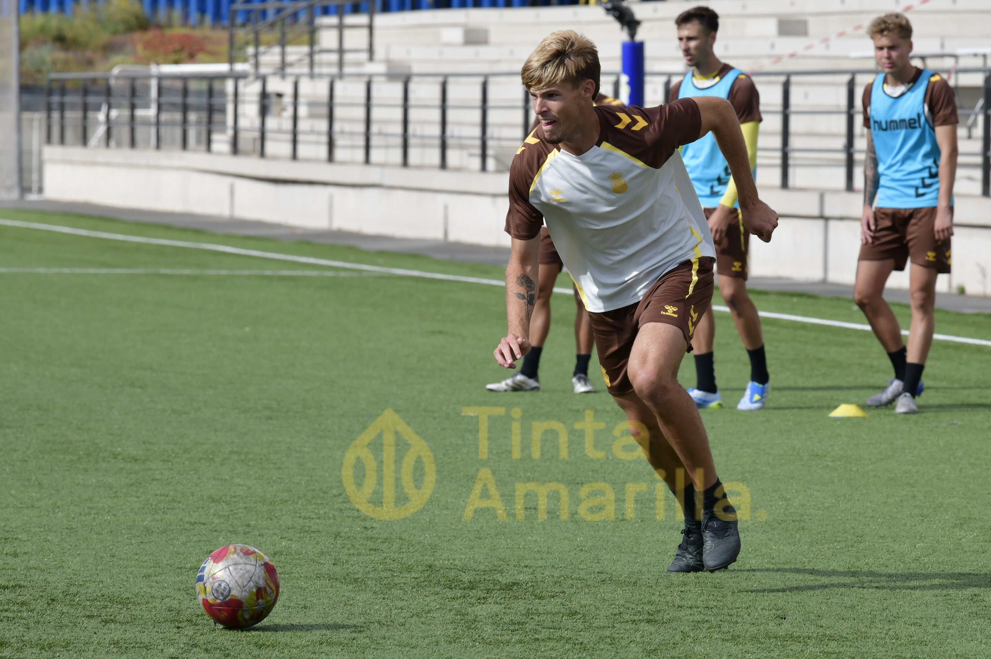 Fotos: Las Palmas C, en compás de espera de una final
