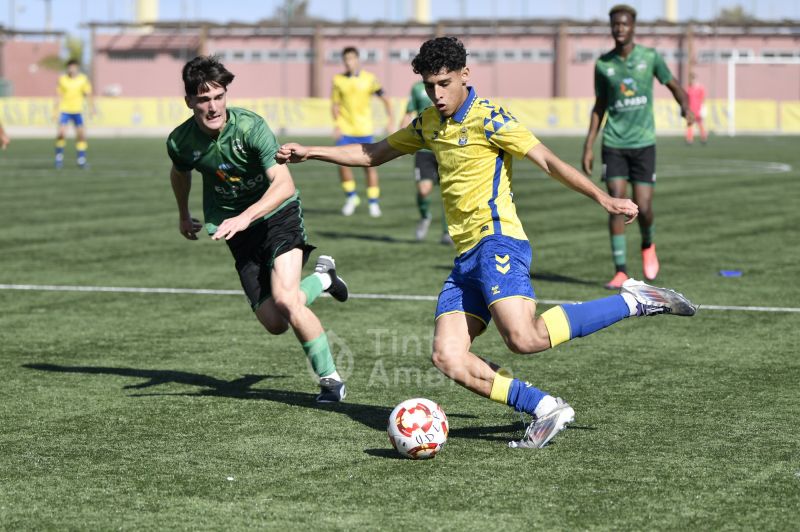Fotos: El juvenil de la UD golea y ya se centra en el Elche
