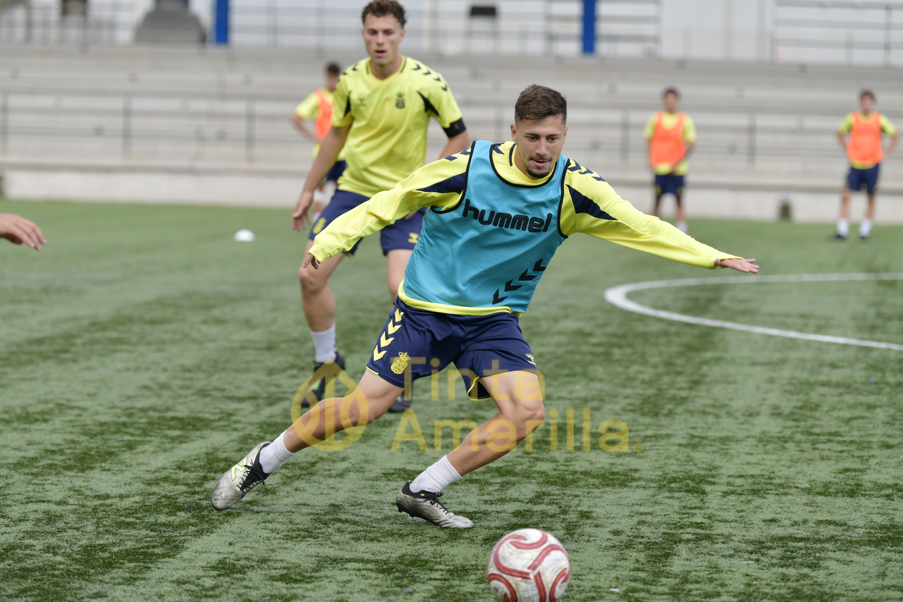 Fotos: Las Palmas C ya tiene en su mira al Mensajero