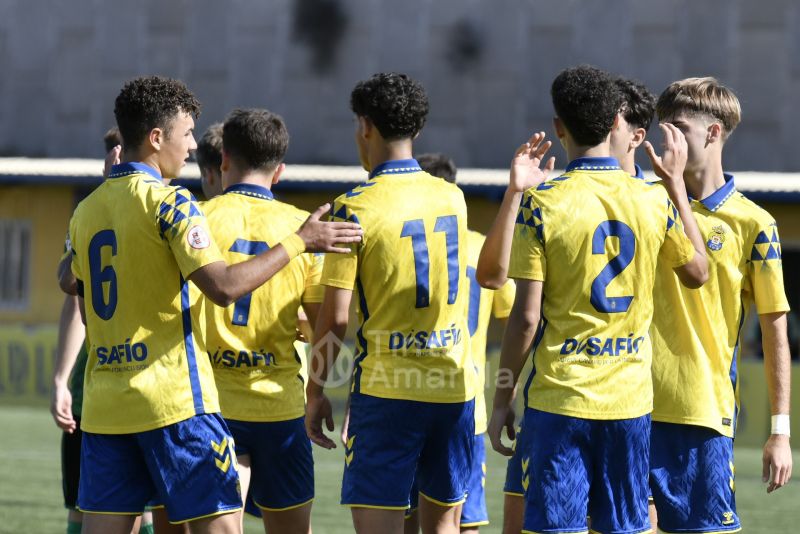 Fotos: El juvenil de la UD golea y ya se centra en el Elche