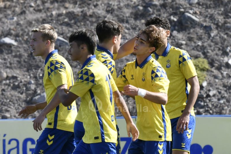 Fotos: El juvenil de la UD golea y ya se centra en el Elche