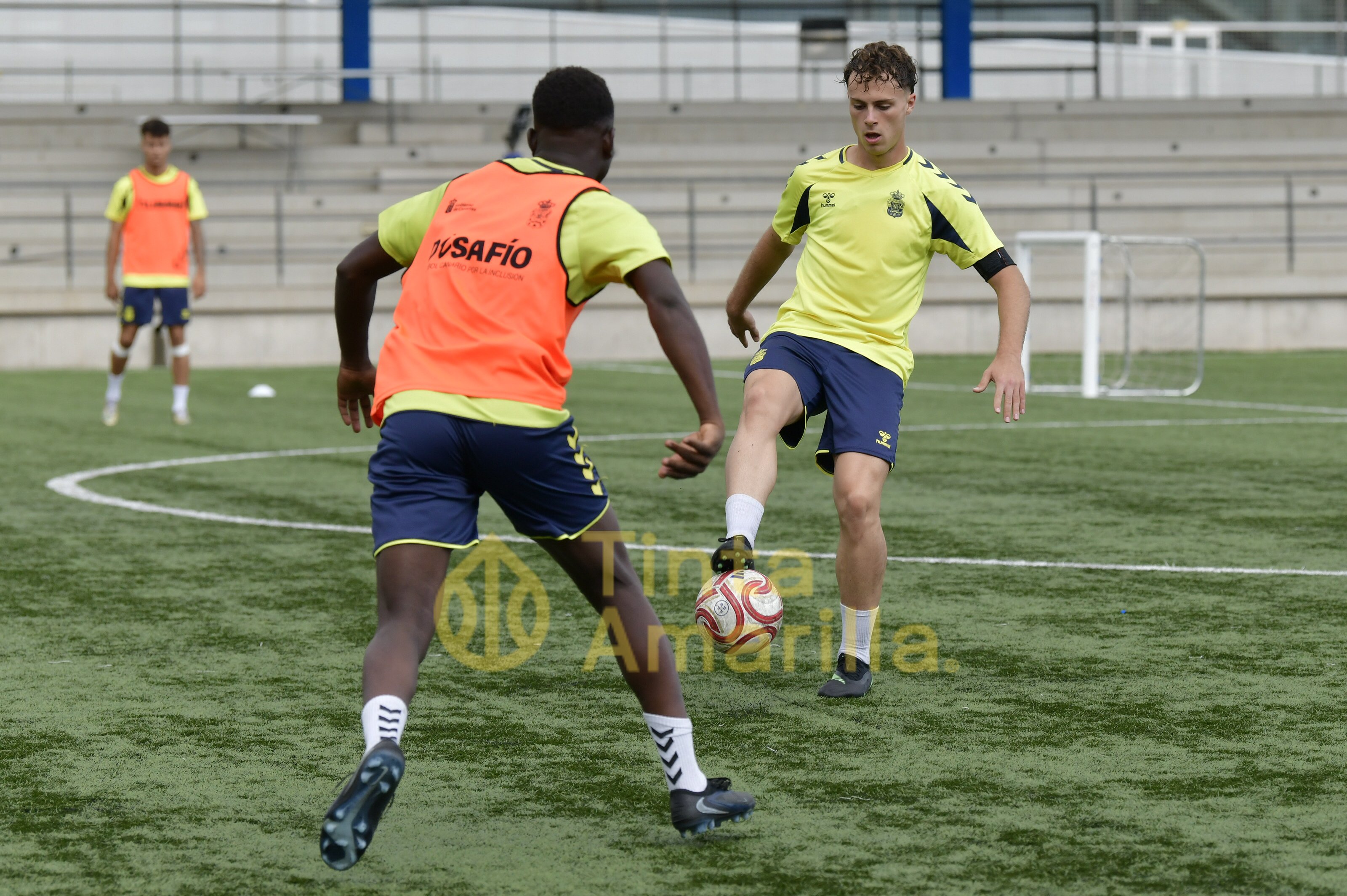 Fotos: Las Palmas C ya tiene en su mira al Mensajero