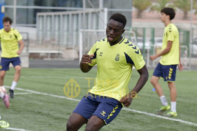 Fotos: Las Palmas C ya tiene en su mira al Mensajero