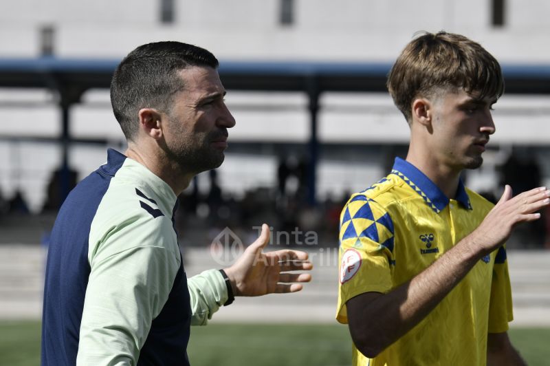 Fotos: El juvenil de la UD golea y ya se centra en el Elche