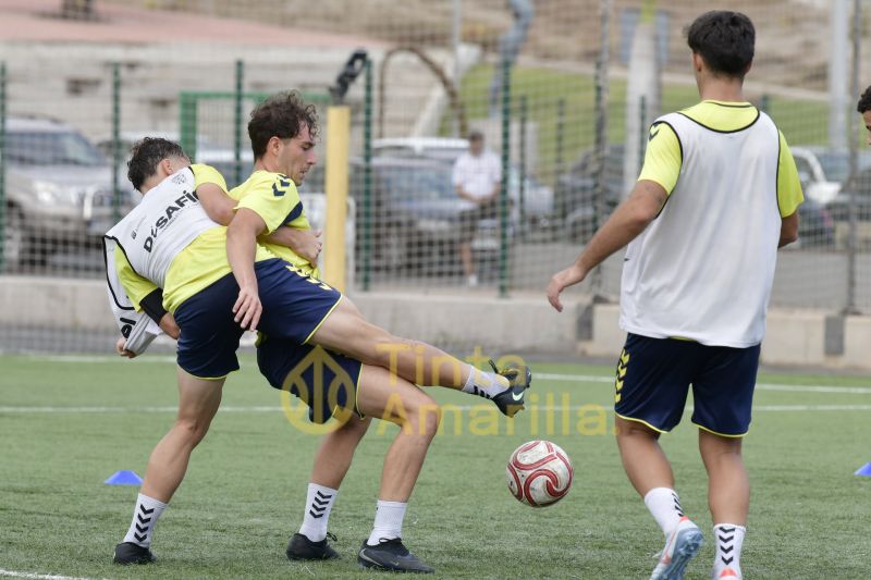 Fotos: Las Palmas C ya tiene en su mira al Mensajero