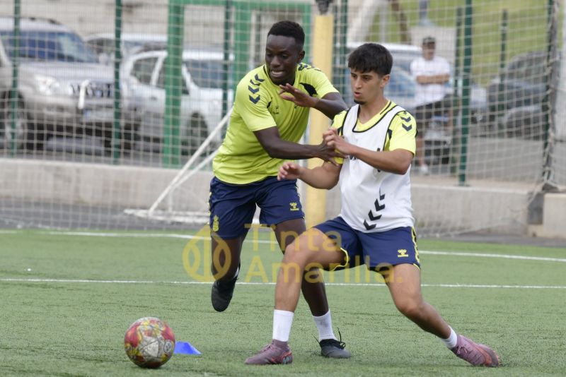 Fotos: Las Palmas C ya tiene en su mira al Mensajero