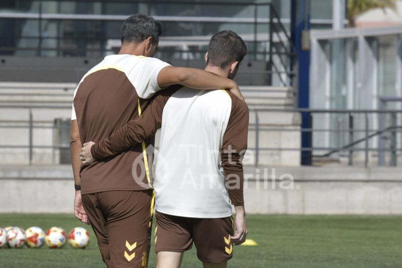 Fotos: Las Palmas Atlético recibe a un equipo centenario
