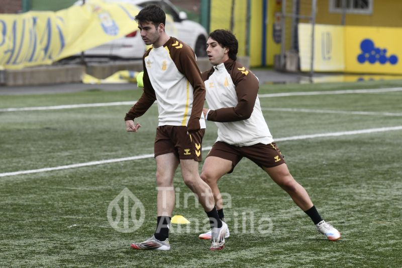 Fotos: Las Palmas Atlético también prepara su despedida de 2025