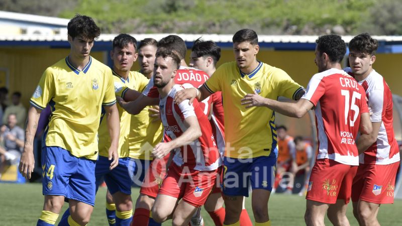 3-2: El filial de la UD saca orgullo para remontar un 0-2 adverso