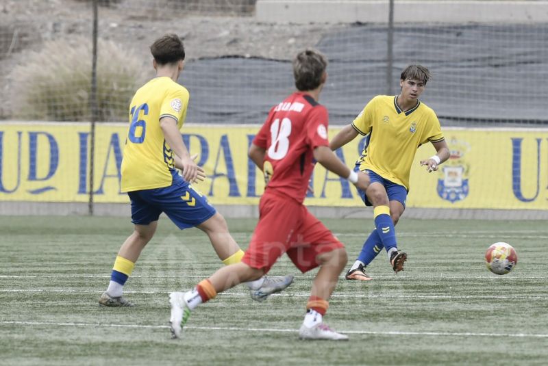 4-0: El juvenil de la UD arranca con fuerza en la nueva Liga de Canarias