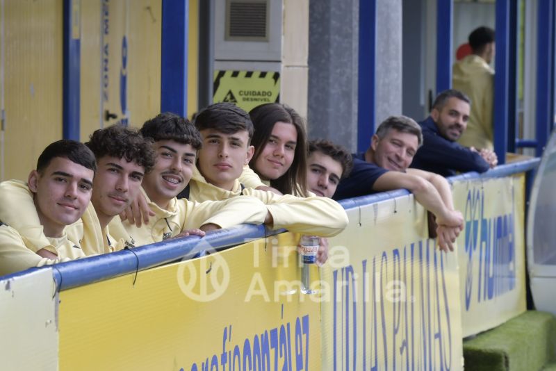 Fotos: Las Palmas golea al Marino antes de recibir a Levante en Copa