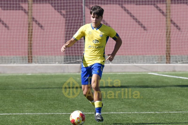 2-1: Las Palmas C da fe del descenso sin lágrimas de la SD Tenisca