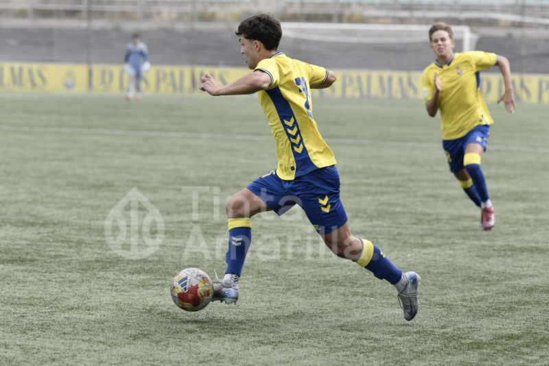 3-1: Las Palmas C remonta y logra su primer triunfo oficial
