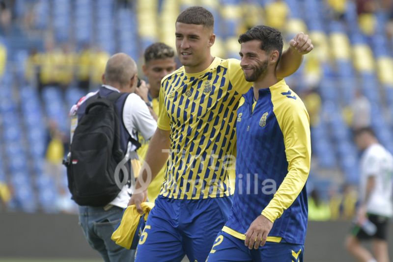 3-1: La UD anula al líder con goles, sangre y sacrificio 