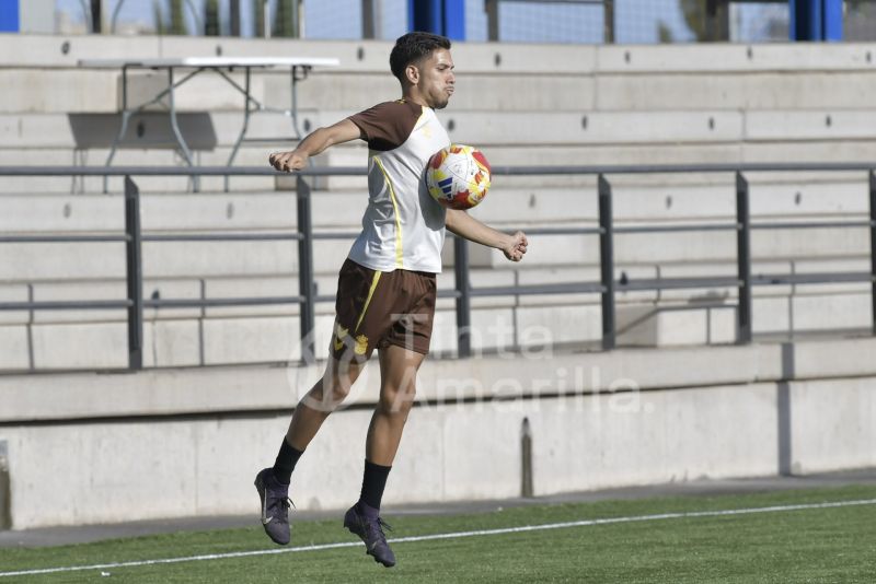 Fotos: Las Palmas C prepara su matinal sabatina con el Mensajero