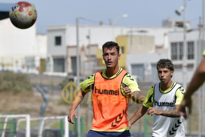 Fotos: Las Palmas Atlético prepara su equipaje para ir a Linares