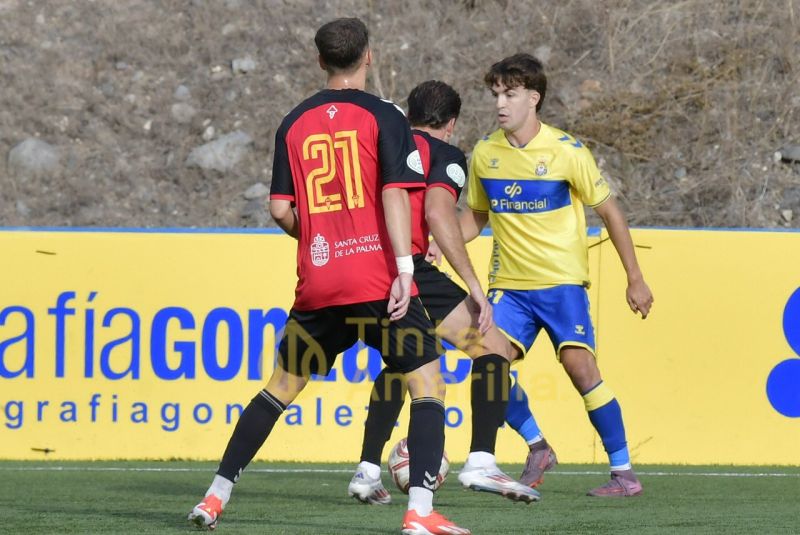 2-2: Las Palmas C y Mensajero igualan en el debut técnico de Iván López