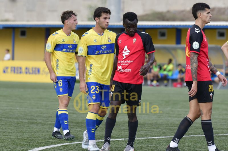 2-2: Las Palmas C y Mensajero igualan en el debut técnico de Iván López