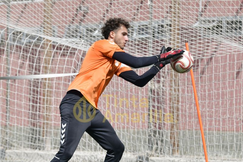 Fotos: Las Palmas Atlético prepara su equipaje para ir a Linares
