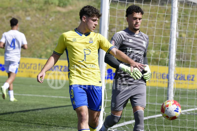 2-1: Las Palmas tumba al Tenerife en el 93 y da otro paso hacia el título canario