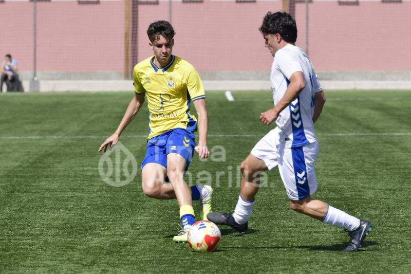 2-1: Las Palmas tumba al Tenerife en el 93 y da otro paso hacia el título canario