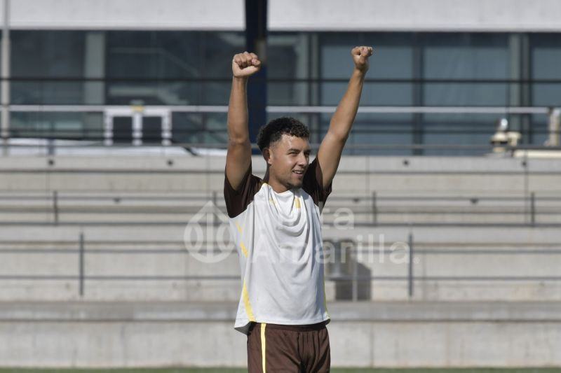 Fotos: Las Palmas C prepara su matinal sabatina con el Mensajero