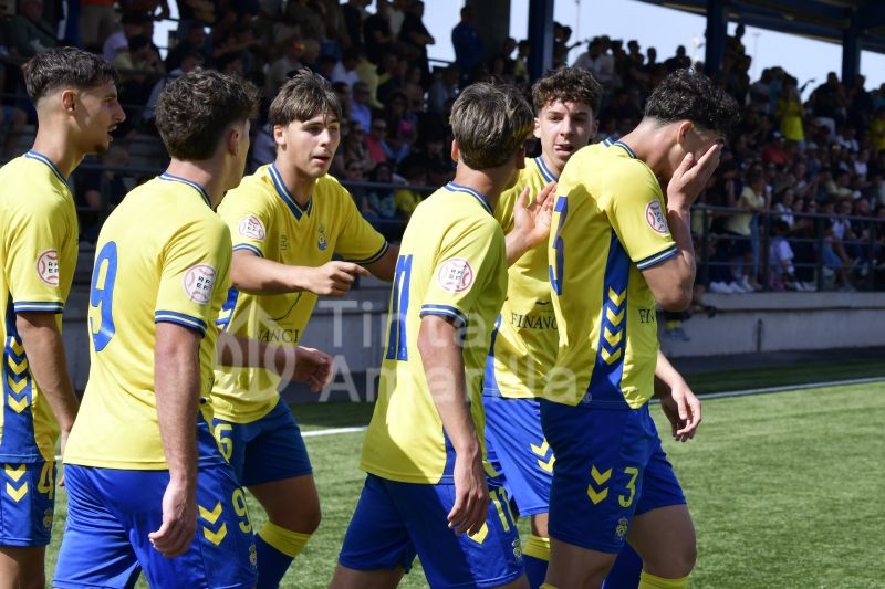 2-1: Las Palmas tumba al Tenerife en el 93 y da otro paso hacia el título canario