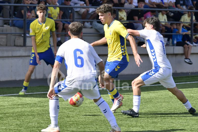 2-1: Las Palmas tumba al Tenerife en el 93 y da otro paso hacia el título canario