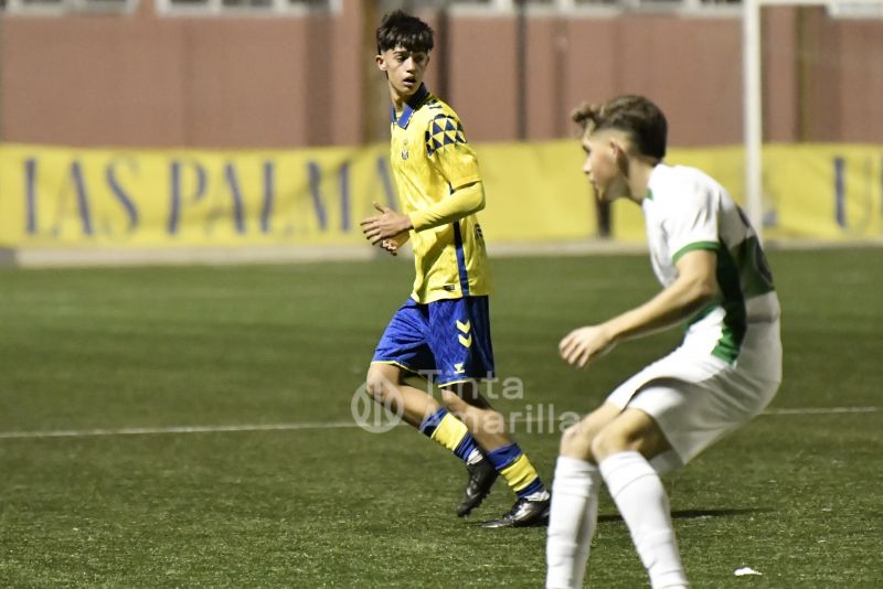 2-1: La UD tumba al Elche con el último zambombazo de Arturo