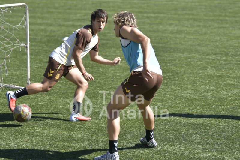 Fotos: Las Palmas Atlético afina para recibir al líder