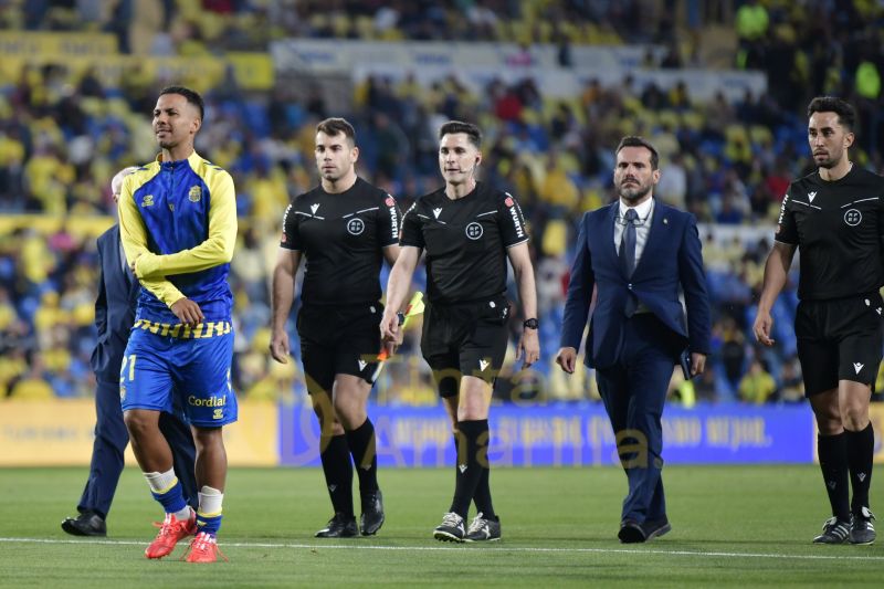 0-1: Las Palmas desaparece ante más de 27.000 de sus fieles