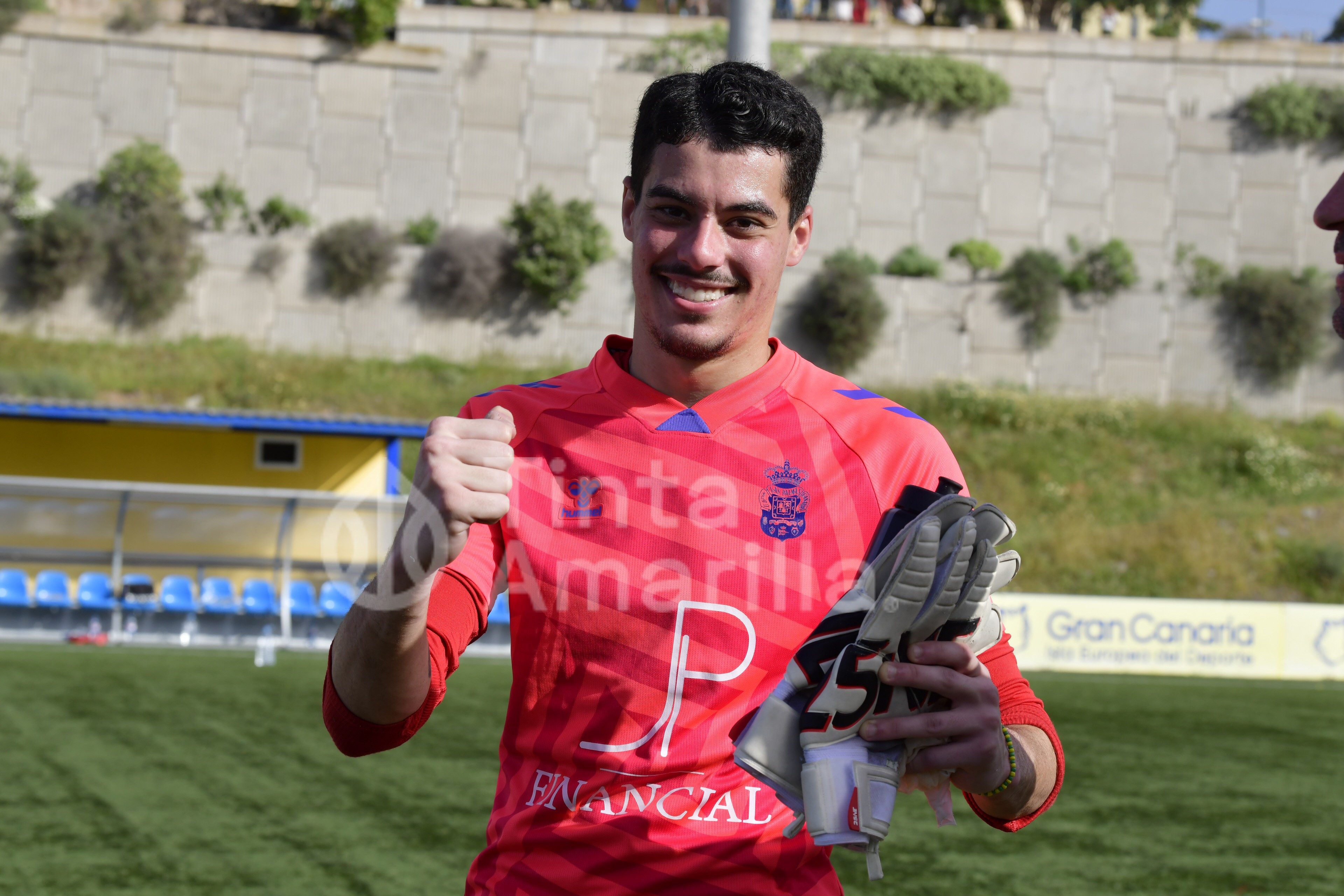 2-1: Las Palmas tumba al Tenerife en el 93 y da otro paso hacia el título canario