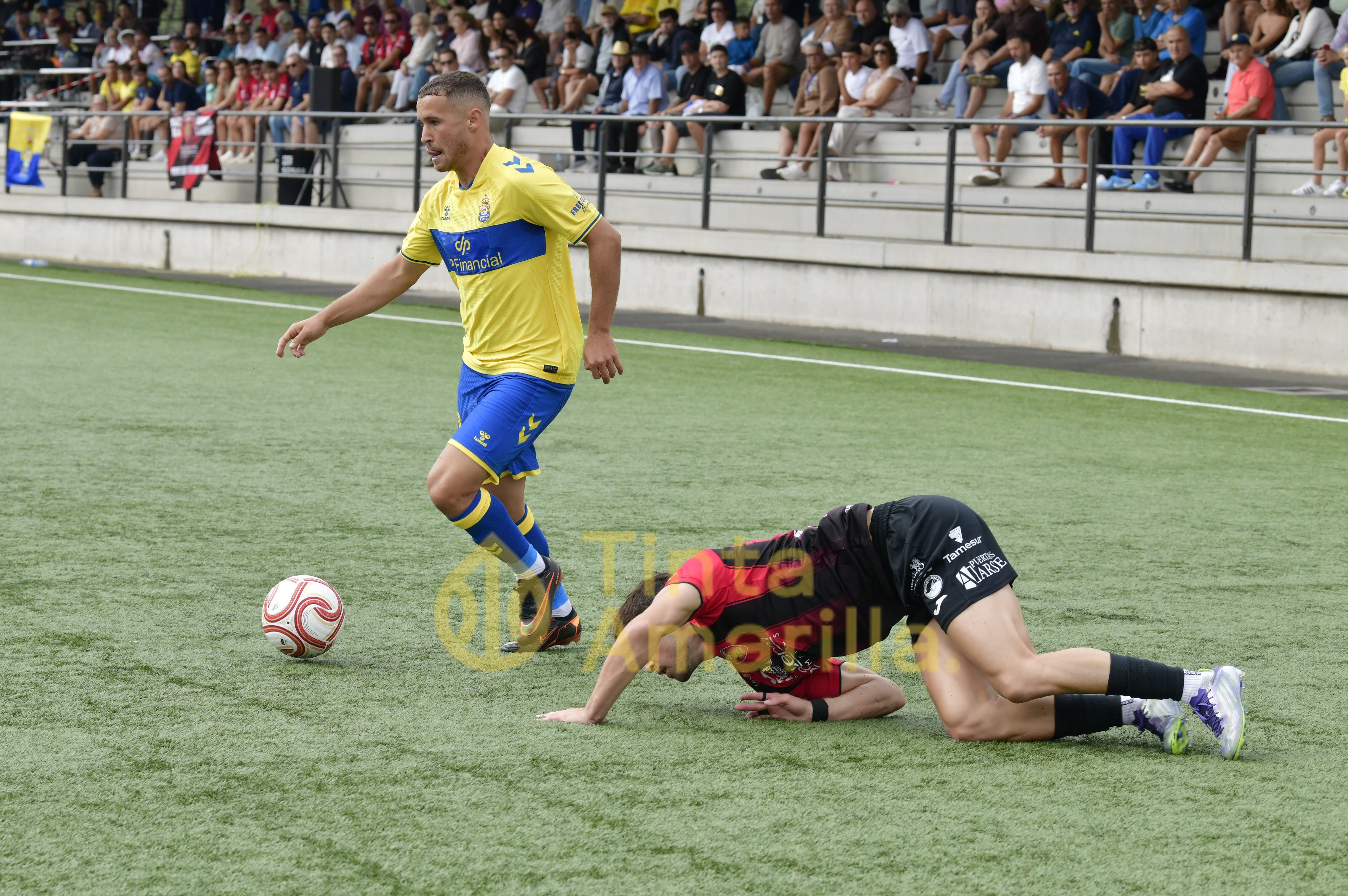 1-2: Las Palmas Atlético perdona y el Puente Genil castiga