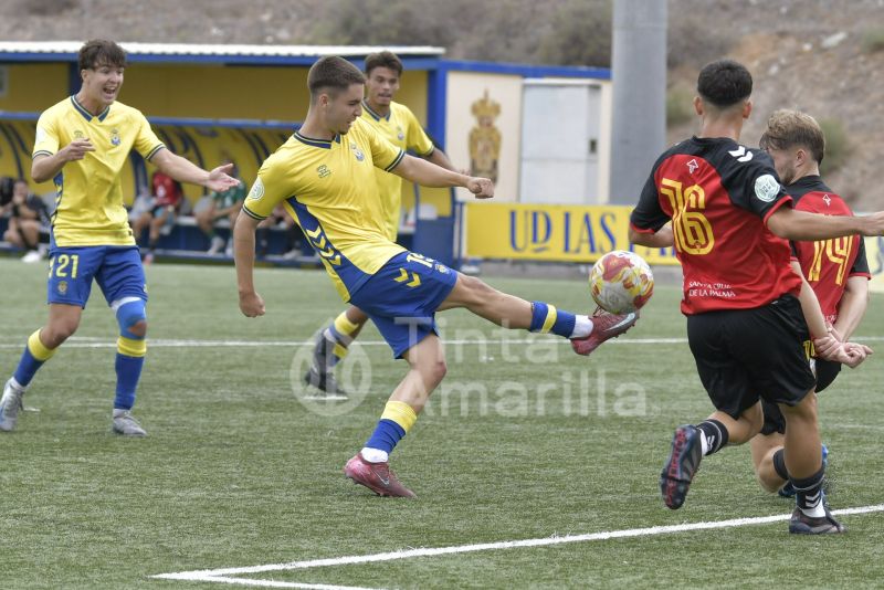 1-1: Las Palmas C malogra otra vez una andanada de remates ante el Mensajero