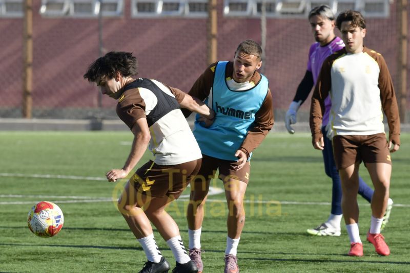 Fotos: El filial agota en Alcalá uno de sus últimos 5 partidos