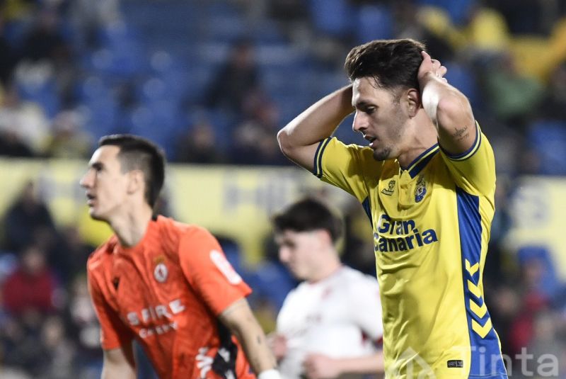 4-0: Jesé da un golpe encima de la mesa y reclama su rol con dos goles