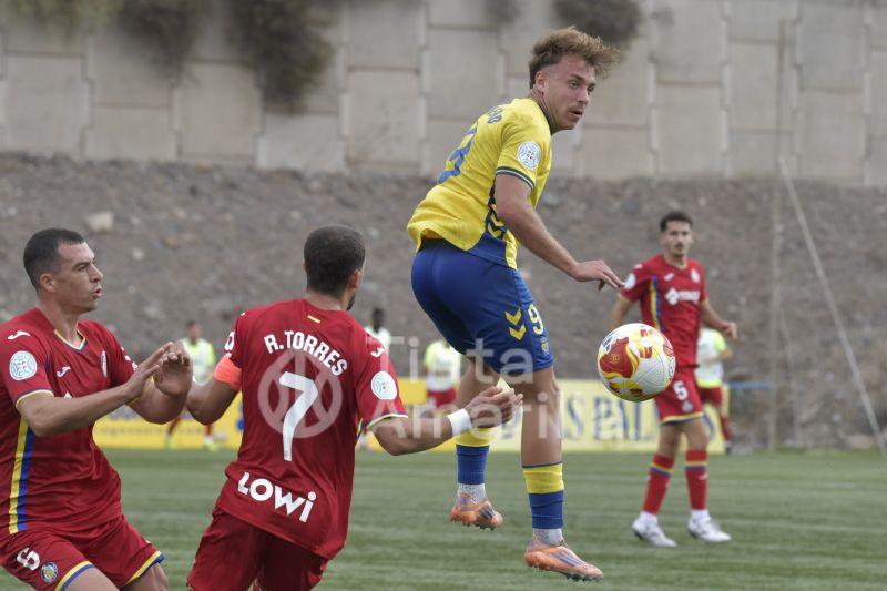 3-2: Las Palmas Atlético le quita la coraza de líder al Getafe B